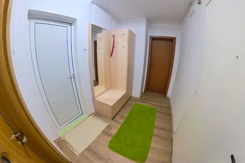 The Green Apartment In The Heart Of Old Sofia 1Bdr Bagian luar foto